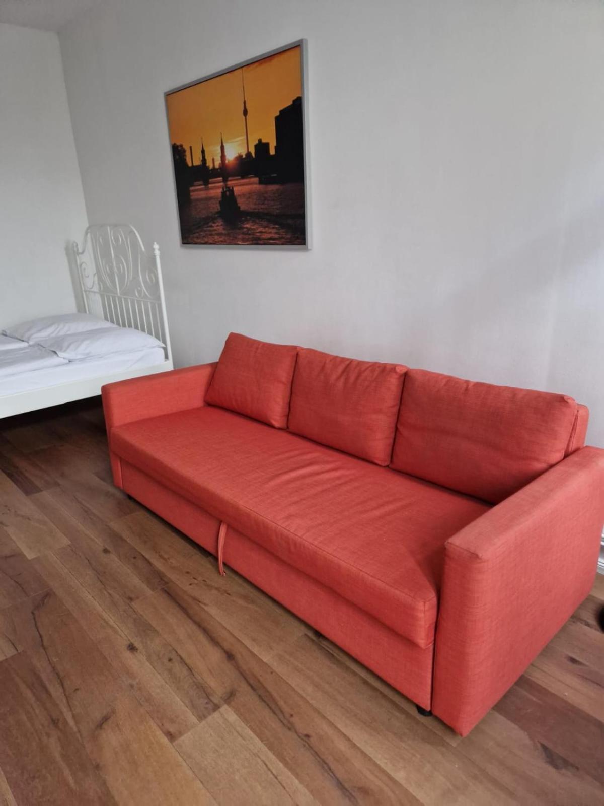 City Studio Apartment For 4, Near Sonnenallee เบอร์ลิน ภายนอก รูปภาพ