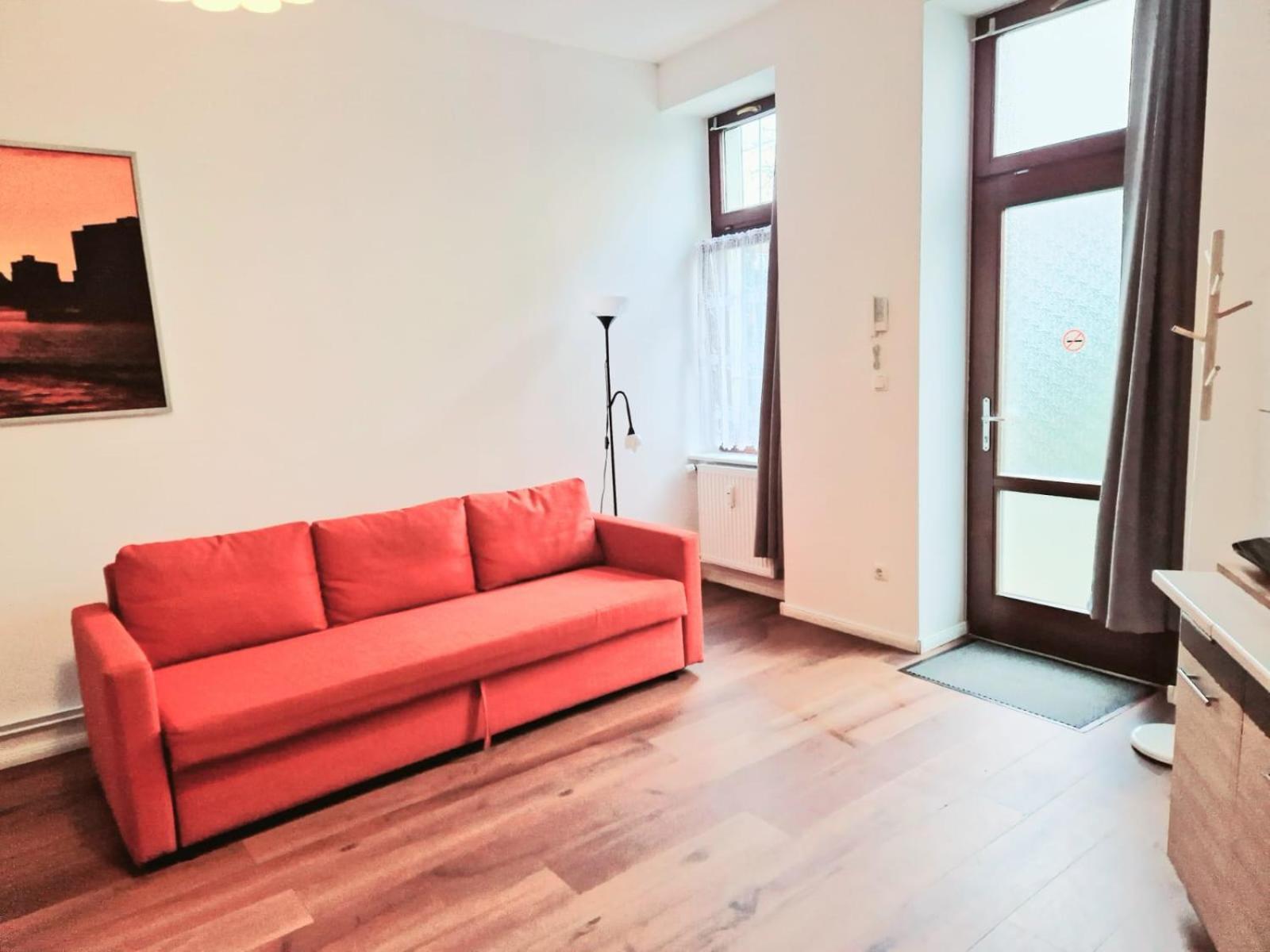 City Studio Apartment For 4, Near Sonnenallee เบอร์ลิน ภายนอก รูปภาพ