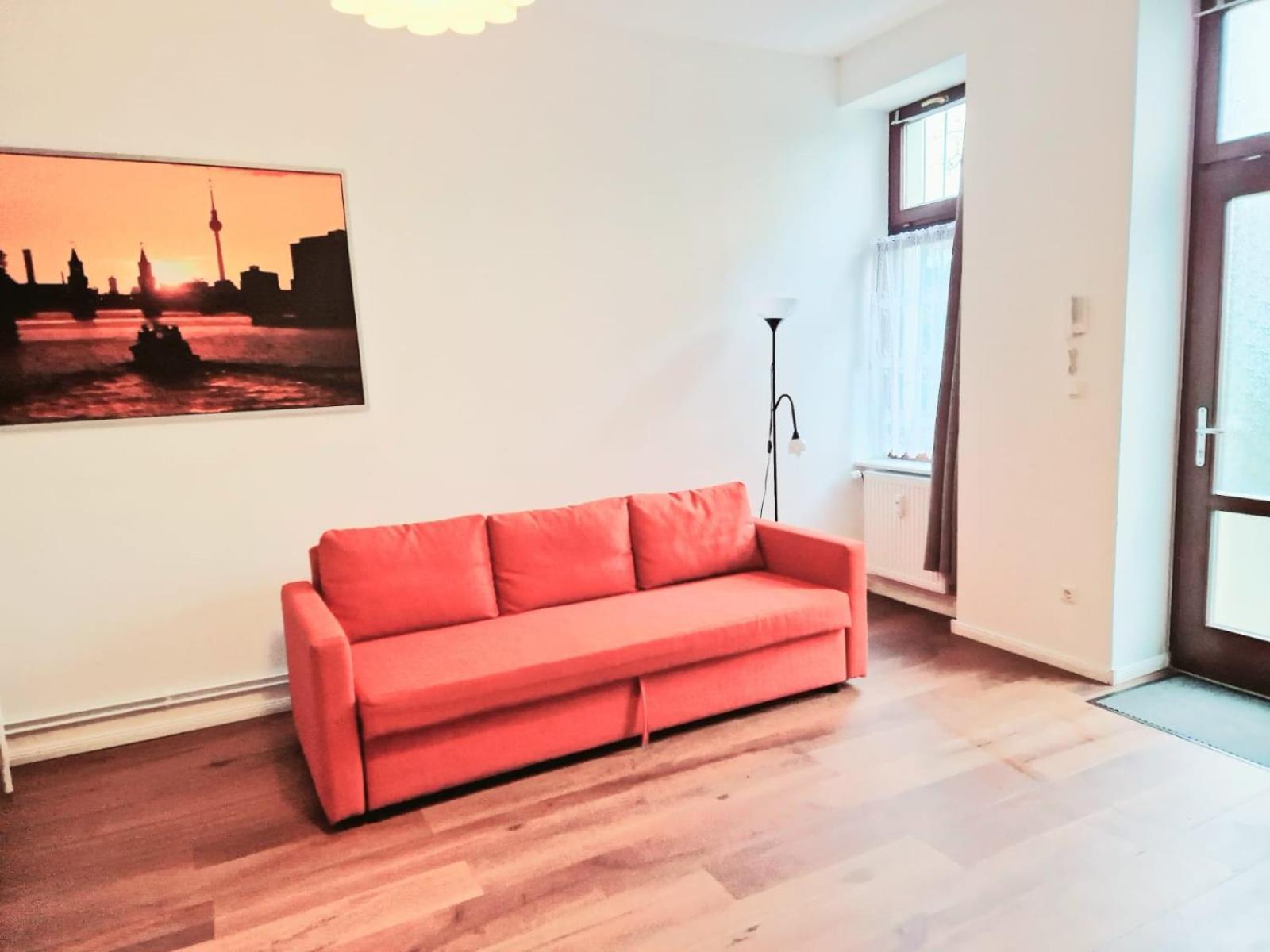 City Studio Apartment For 4, Near Sonnenallee เบอร์ลิน ภายนอก รูปภาพ