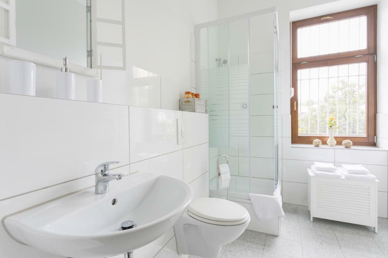 City Studio Apartment For 4, Near Sonnenallee เบอร์ลิน ภายนอก รูปภาพ
